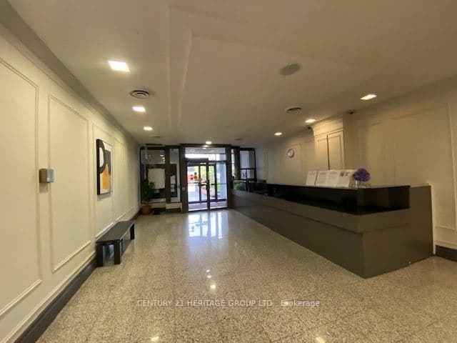 7 Bishop Avenue, Unit 1204 thumbnail 2