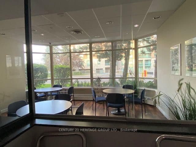 7 Bishop Avenue, Unit 1204 thumbnail 7