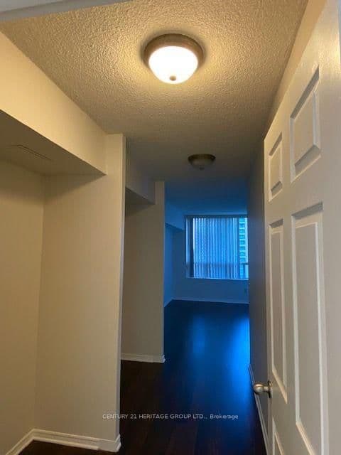 7 Bishop Avenue, Unit 1204 thumbnail 9