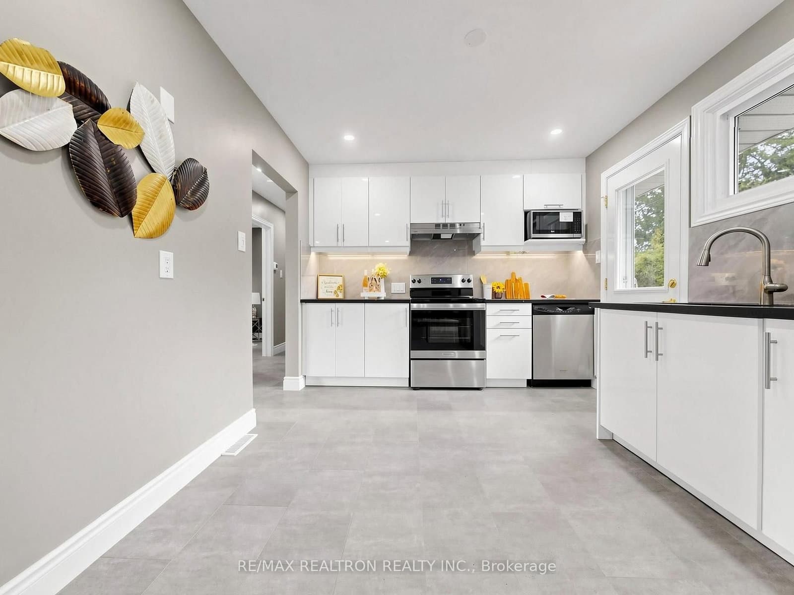 56 Ternhill Crescent thumbnail 16