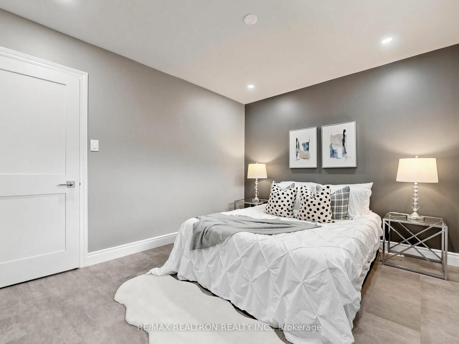 56 Ternhill Crescent thumbnail 19