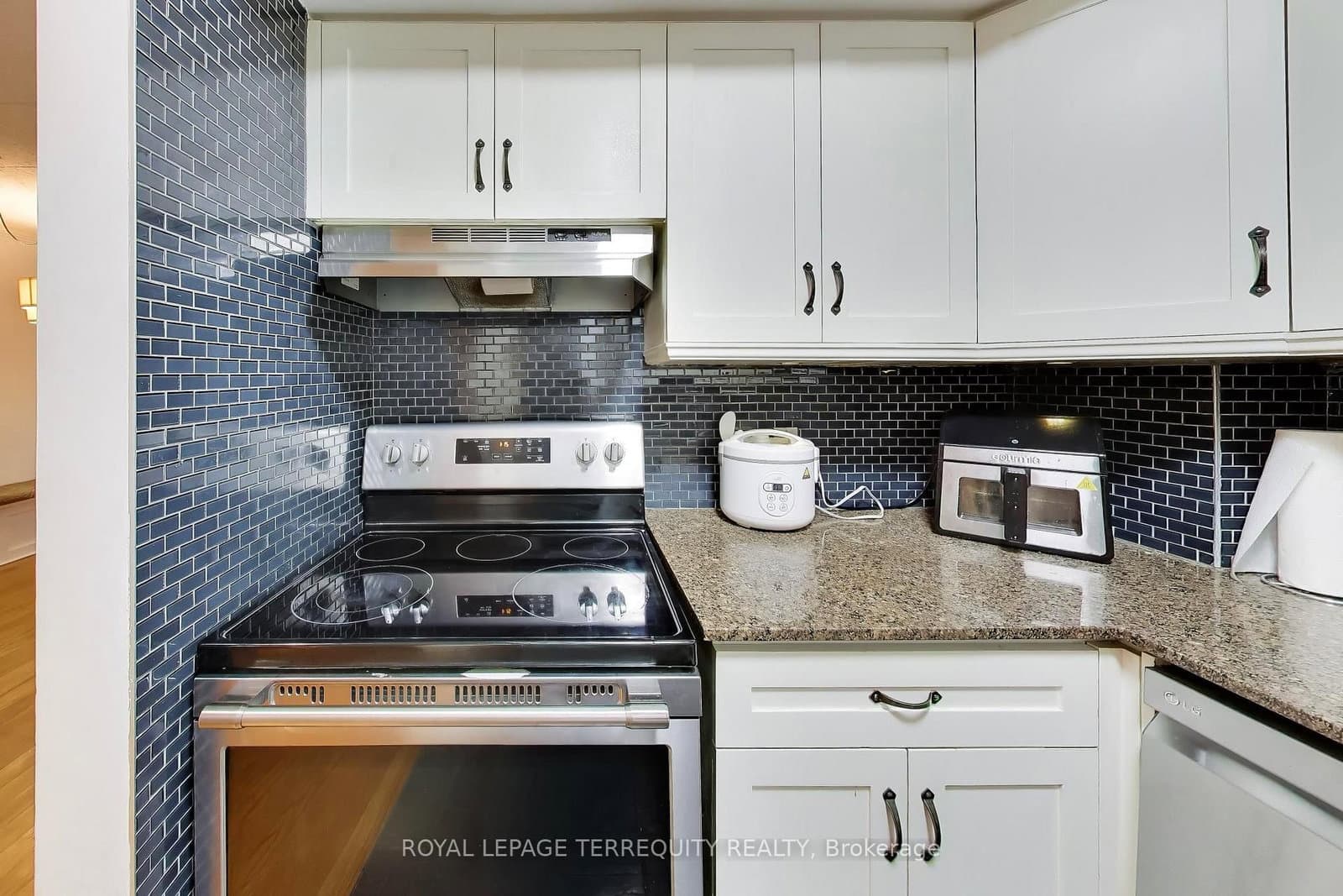 17 Pembroke Street, Unit 15 thumbnail 15