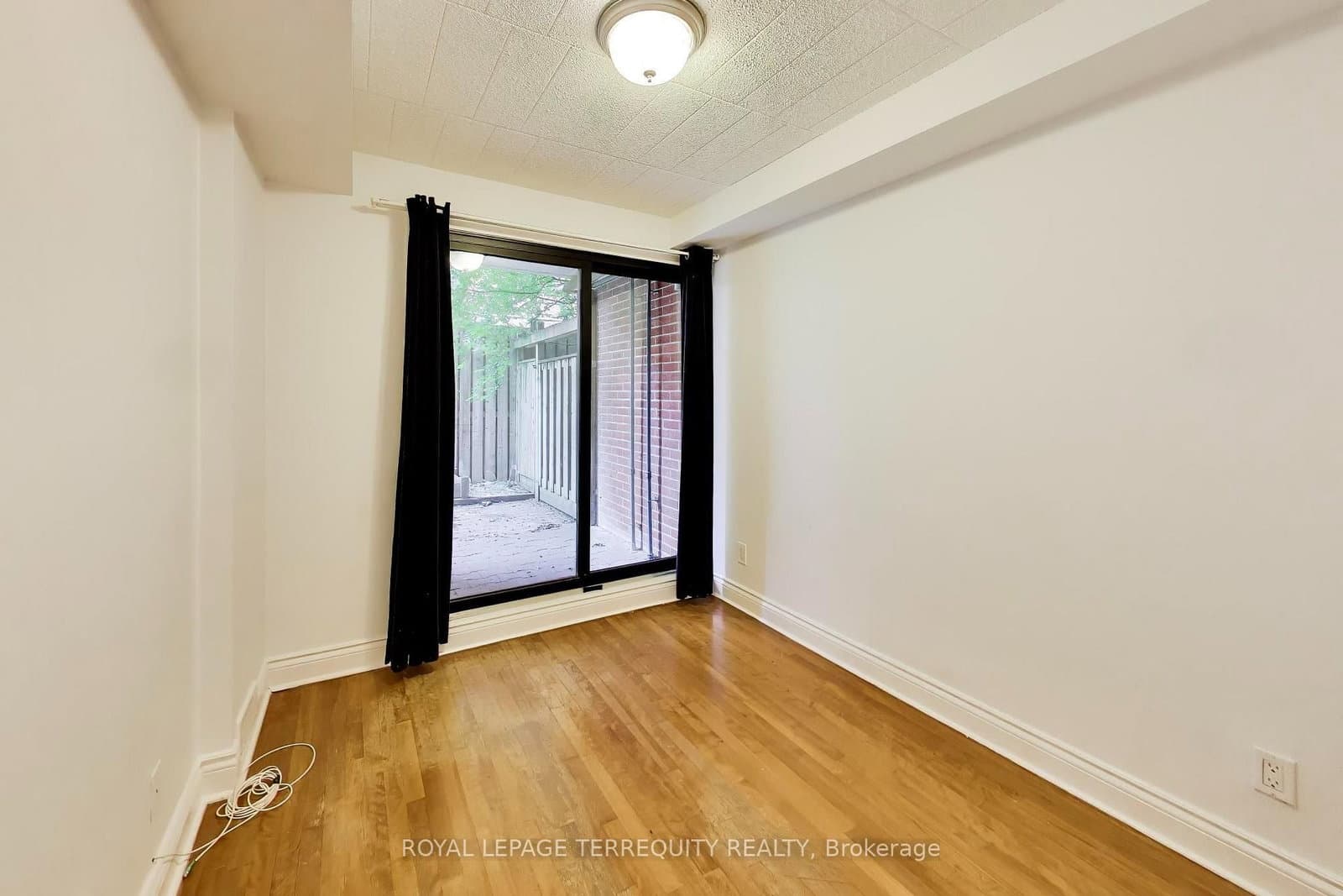 17 Pembroke Street, Unit 15 thumbnail 19