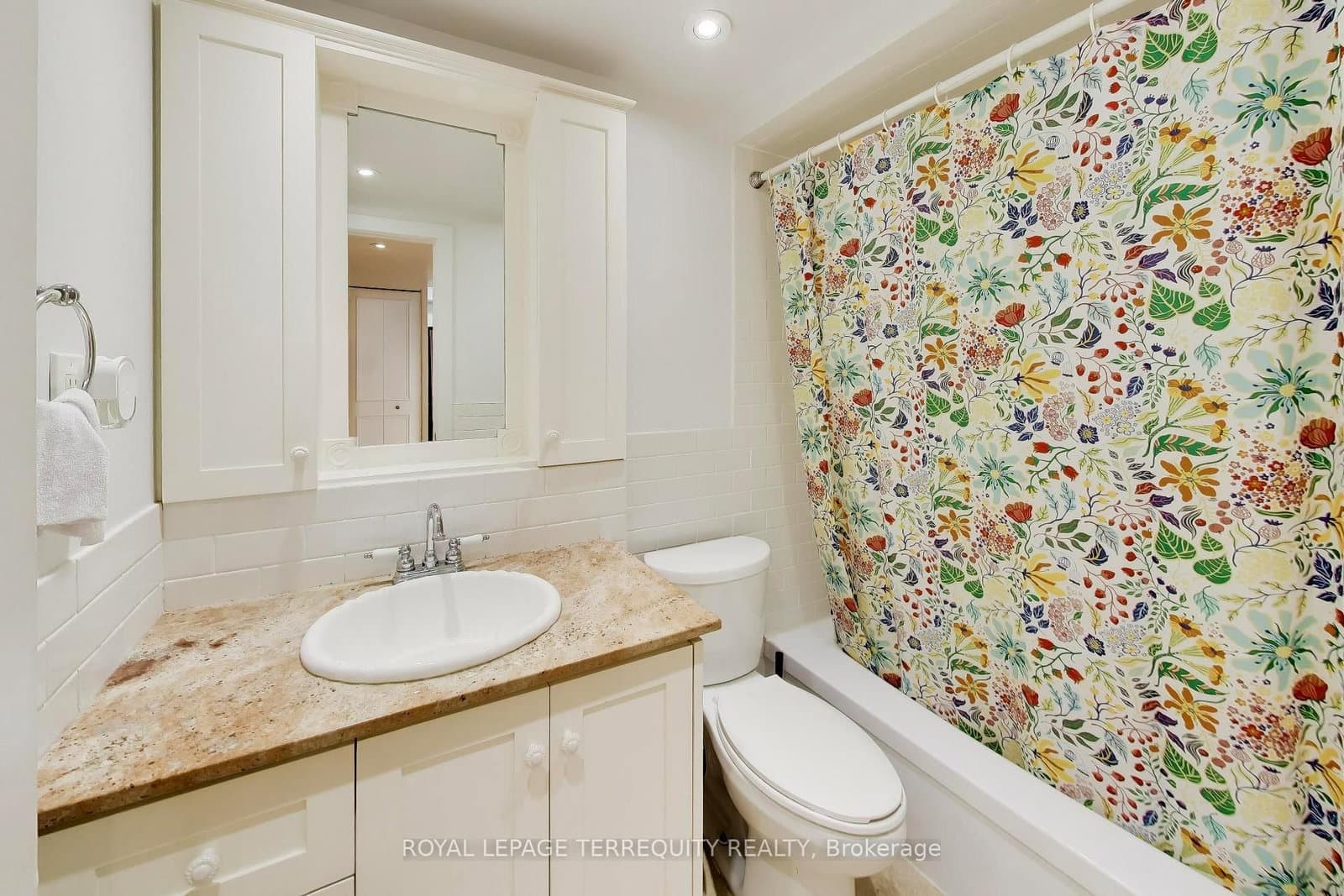 17 Pembroke Street, Unit 15 thumbnail 21