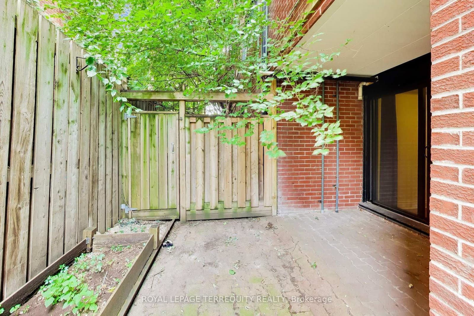 17 Pembroke Street, Unit 15 thumbnail 24