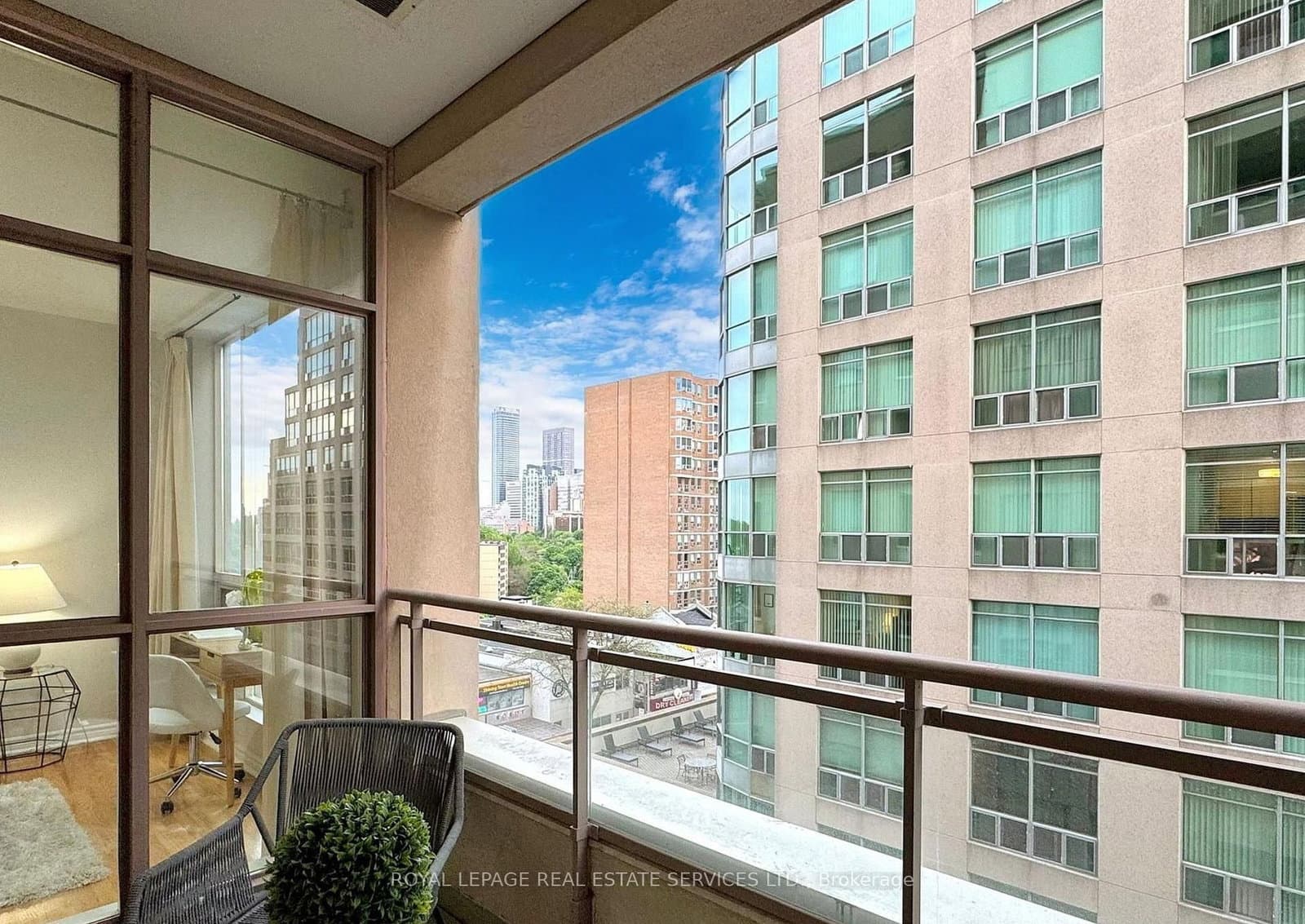 980 Yonge Street, Unit 604 thumbnail 21