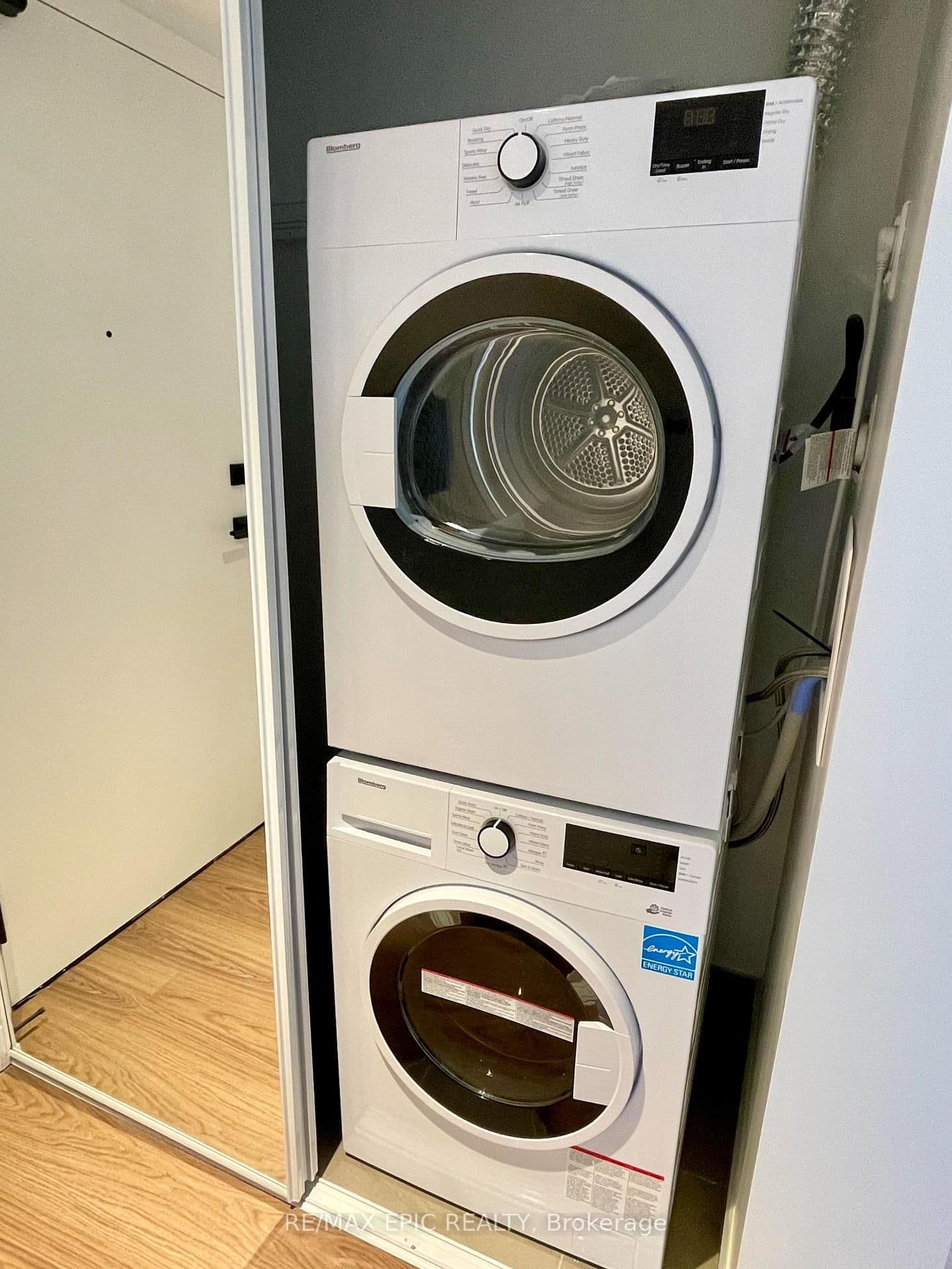 319 Jarvis Street, Unit 4015 thumbnail 12