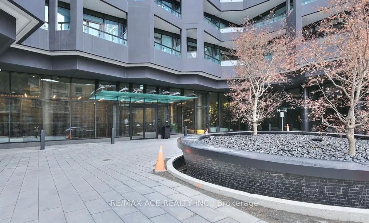 110 Broadway Avenue, Unit 2213 thumbnail 16