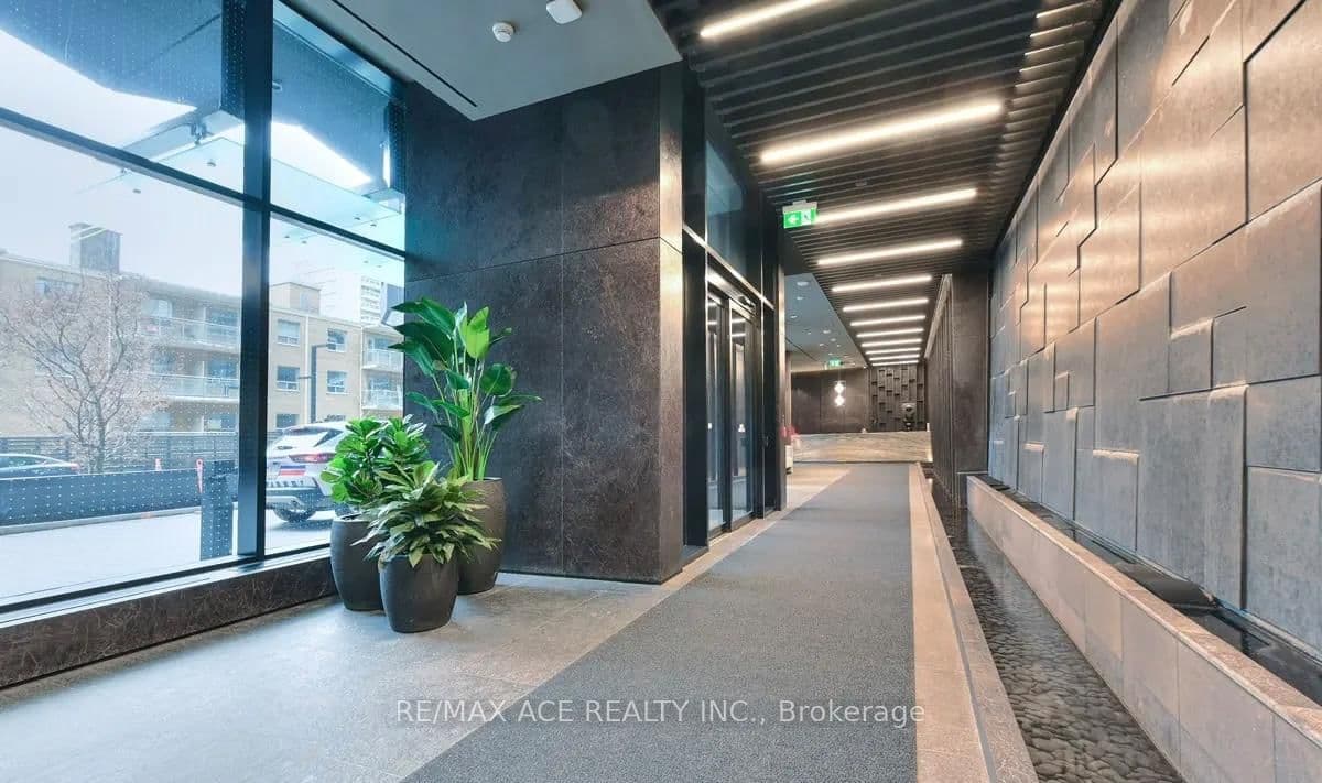 110 Broadway Avenue, Unit 2213 thumbnail 2