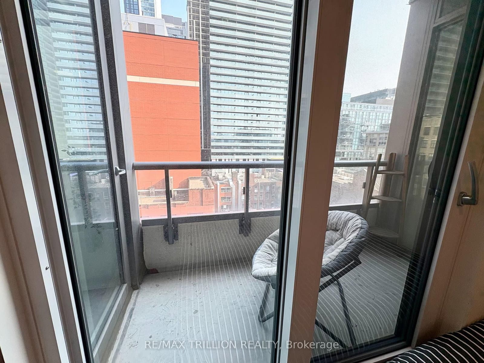 108 Peter Street, Unit 1016 thumbnail 13