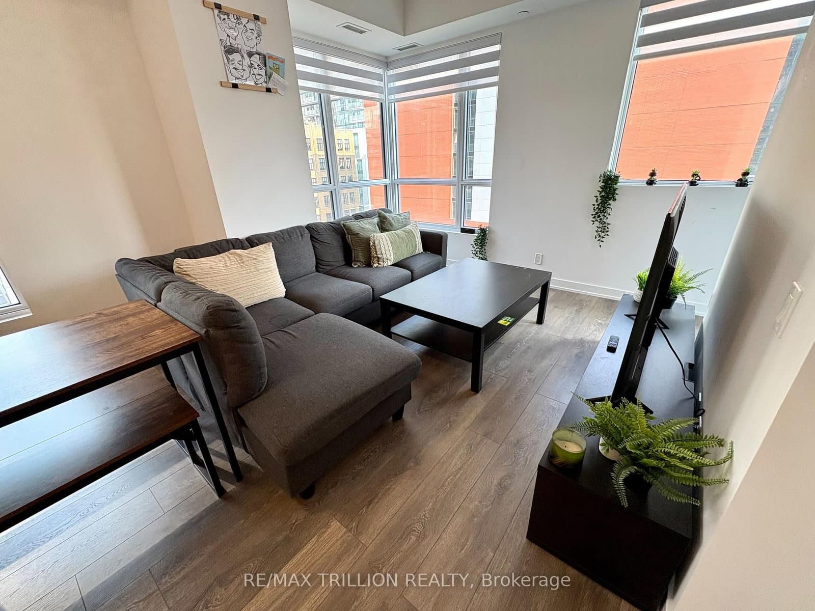 108 Peter Street, Unit 1016 thumbnail 5