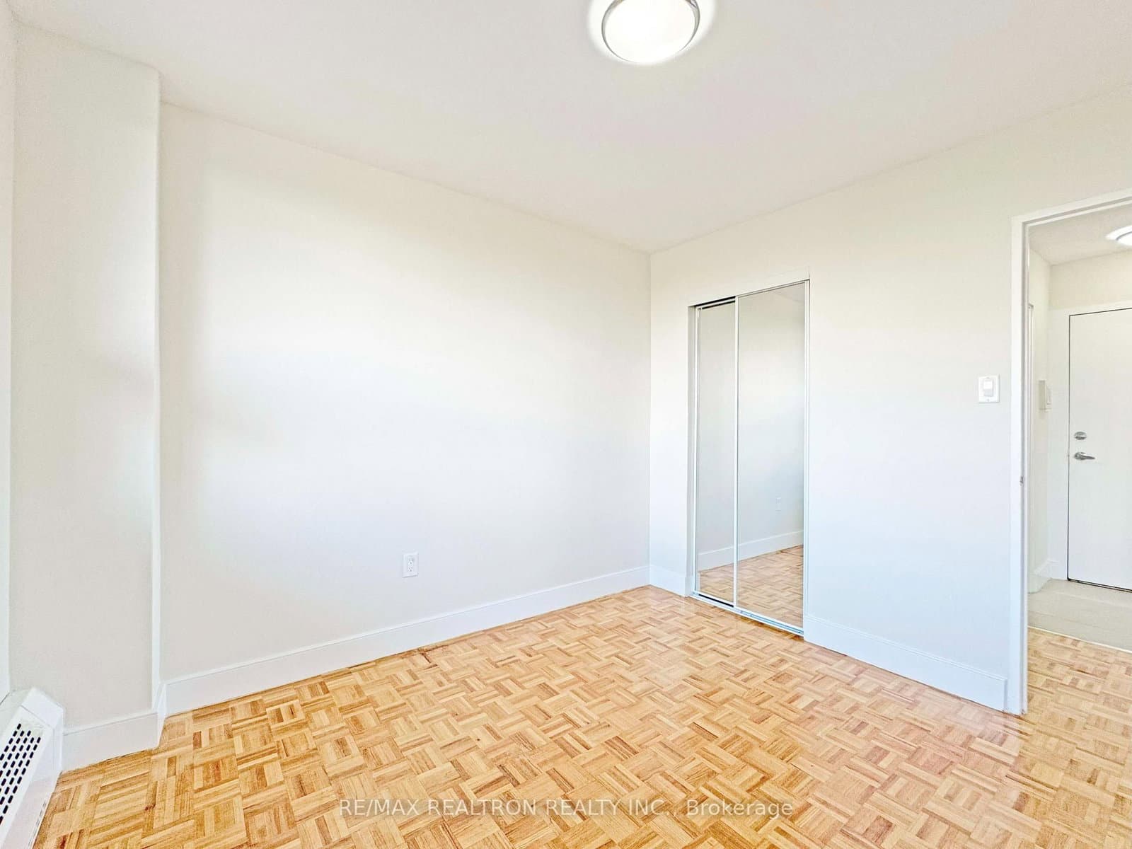 666 Spadina Avenue, Unit 1106 thumbnail 7