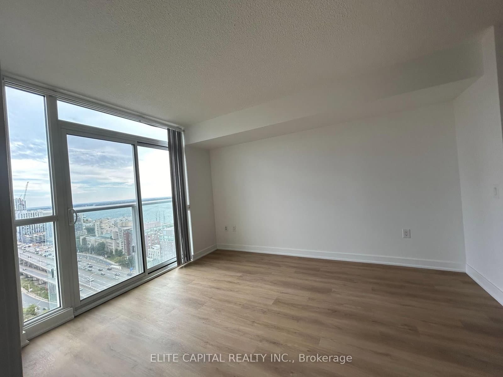 75 Queens Wharf Road, Unit 2805 thumbnail 4