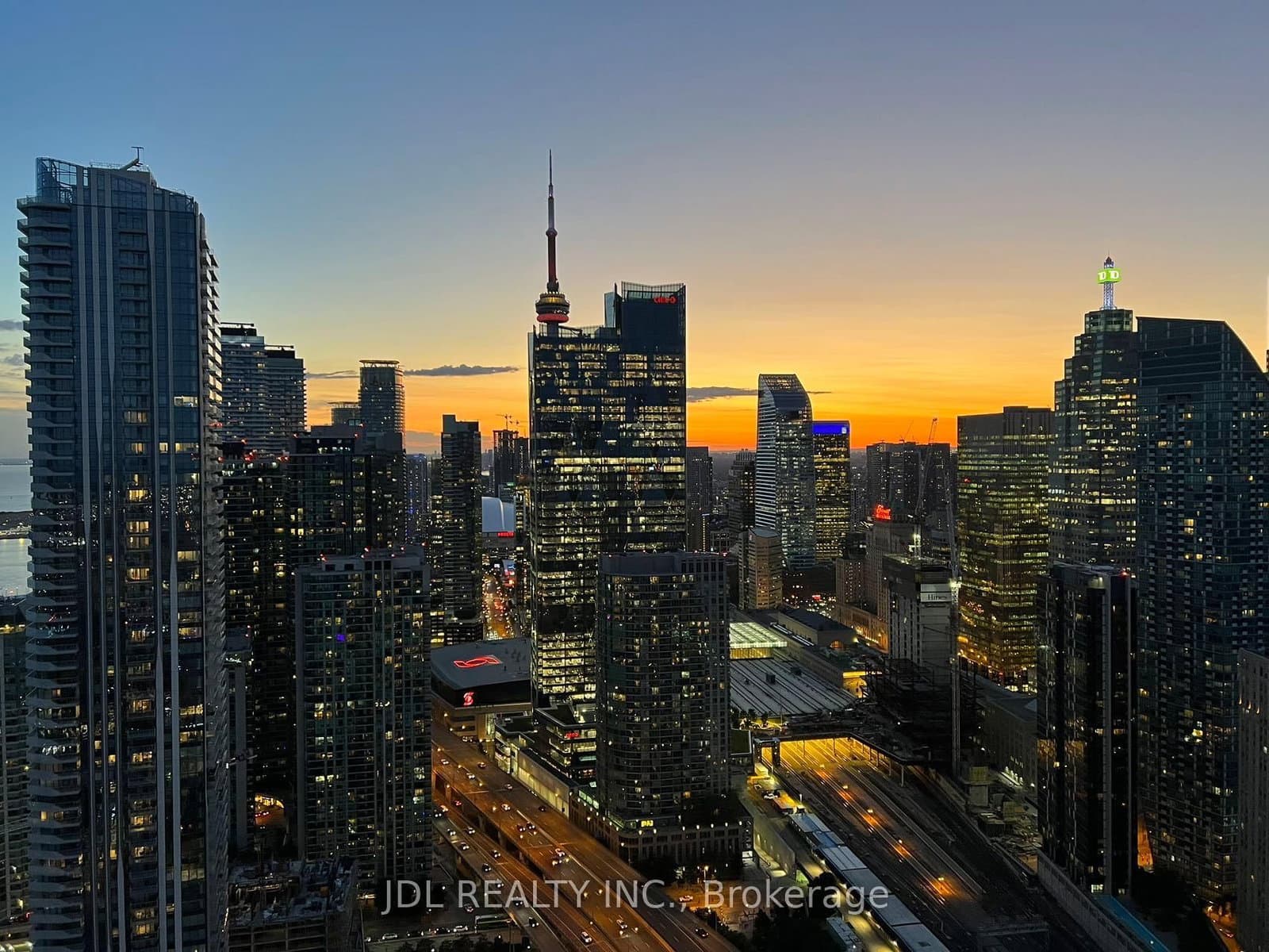 55 cooper Street, Unit 5811 thumbnail 3