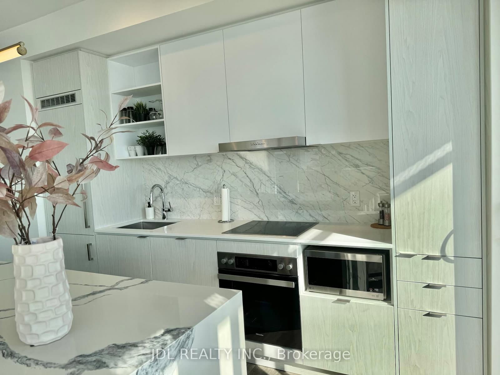 55 cooper Street, Unit 5811 thumbnail 5