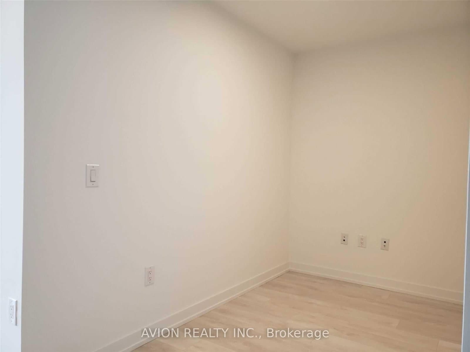 225 Sumach Street, Unit 2807 thumbnail 11