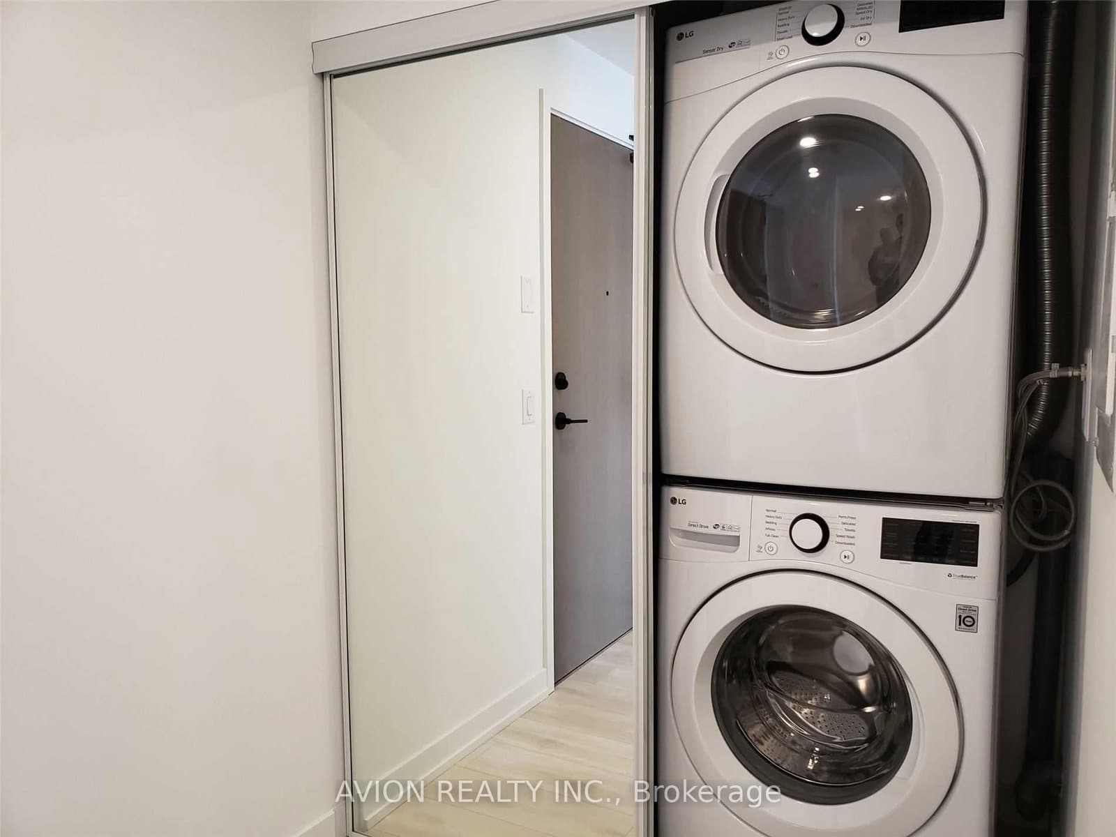 225 Sumach Street, Unit 2807 thumbnail 12