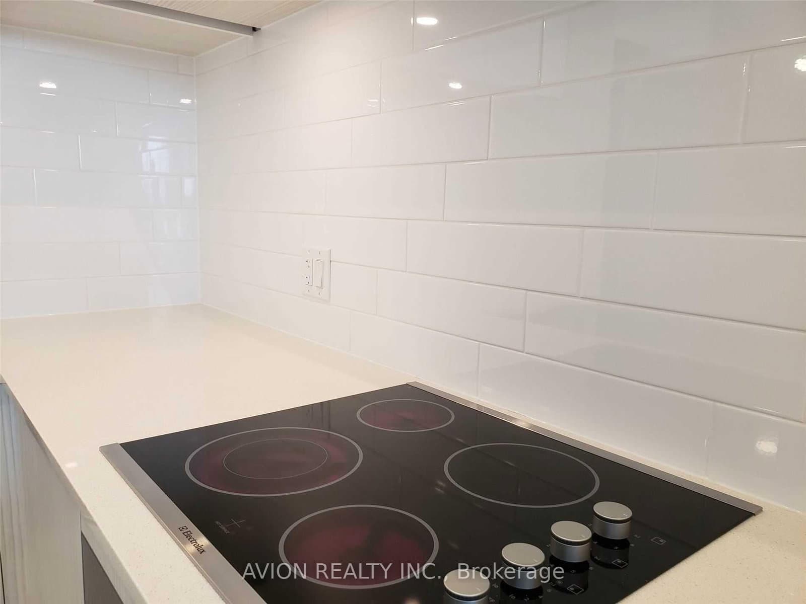 225 Sumach Street, Unit 2807 thumbnail 4