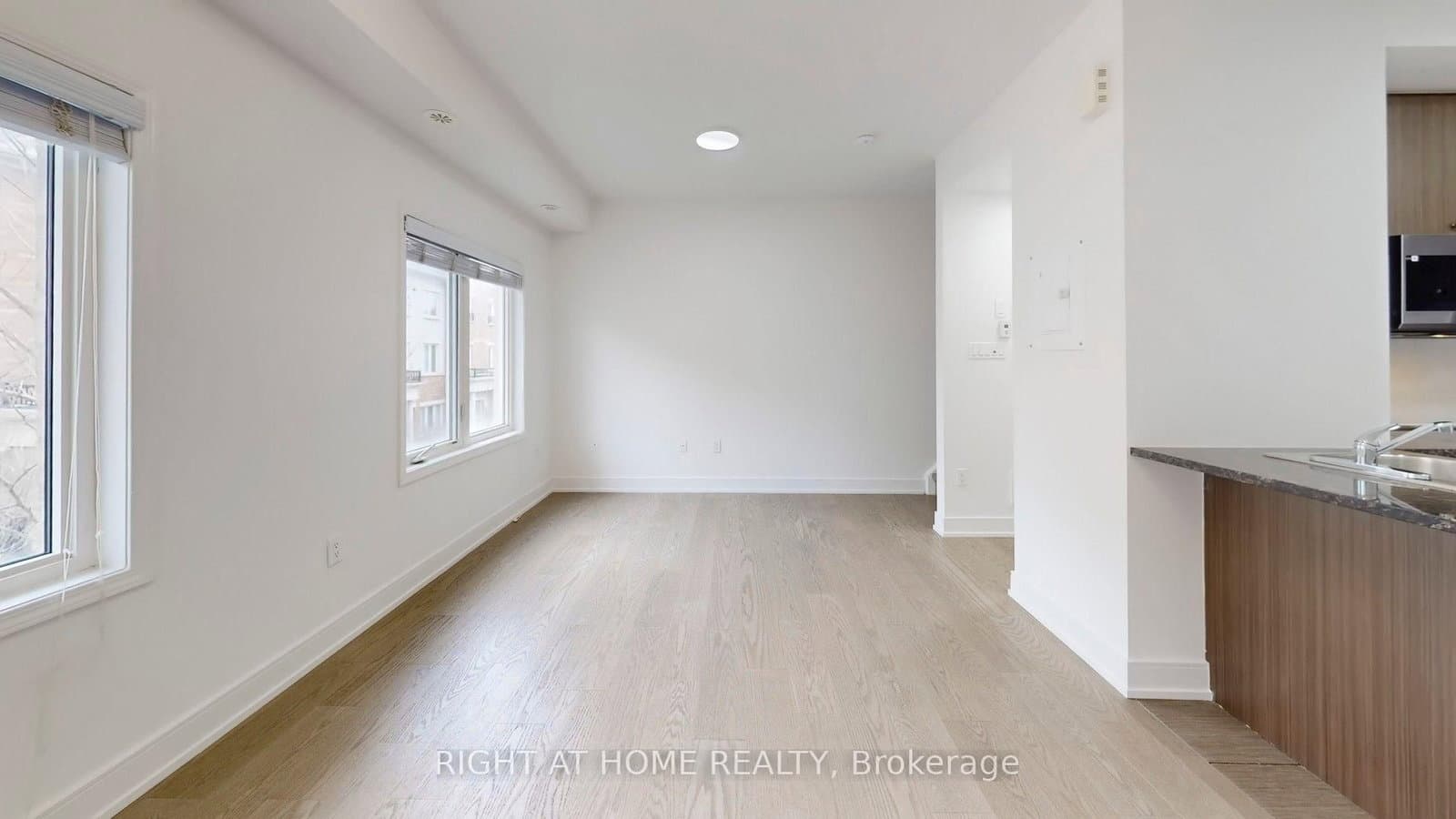 19 Coneflower Crescent, Unit 258 thumbnail 17
