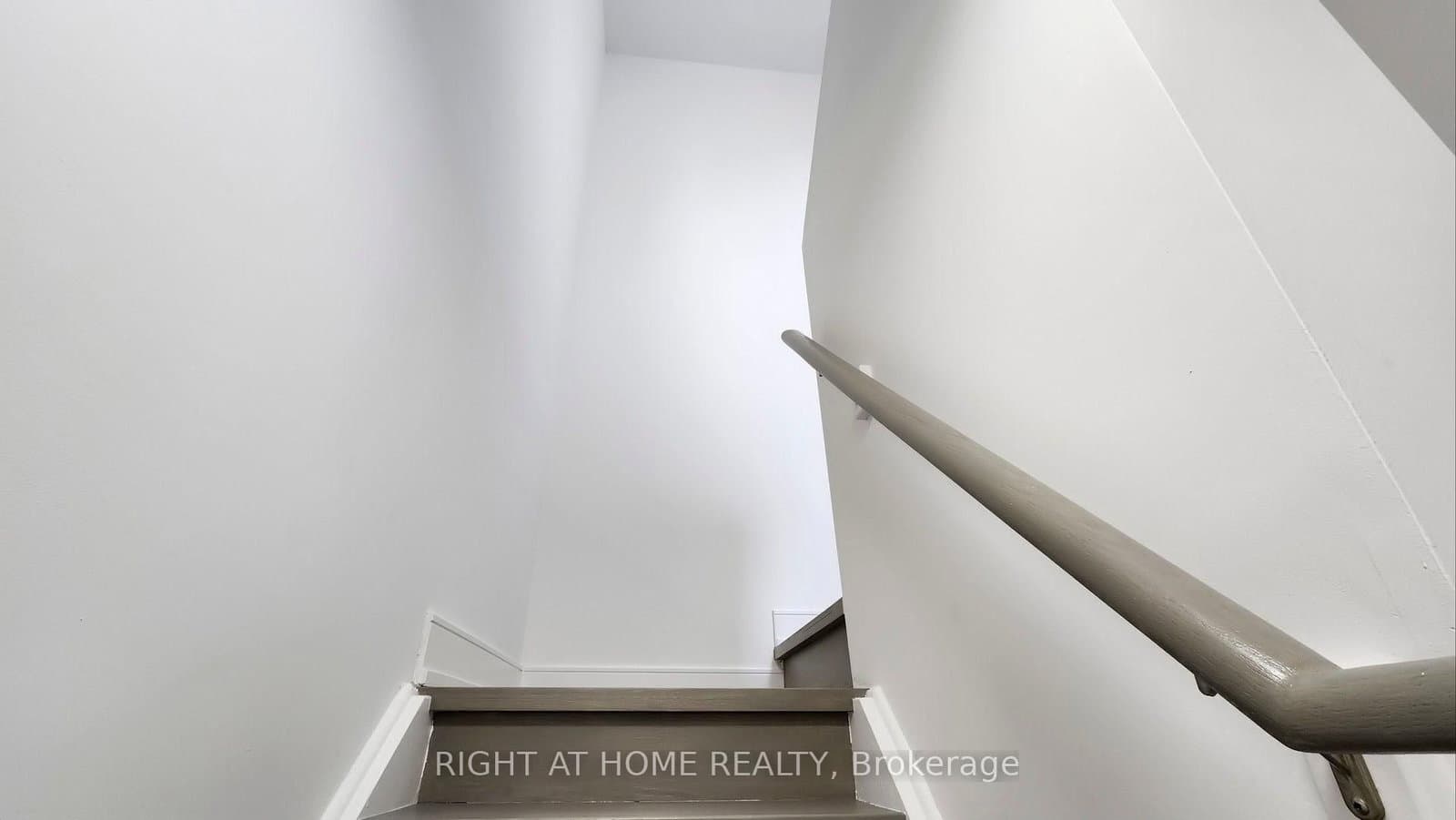 19 Coneflower Crescent, Unit 258 thumbnail 28