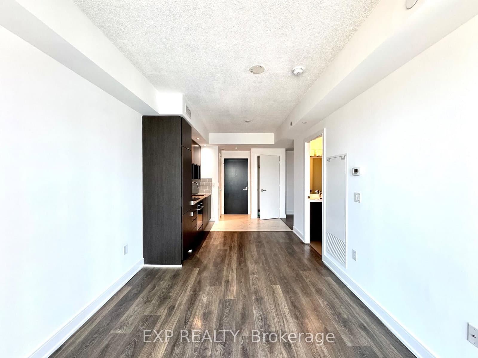 89 McGill Street, Unit 2704 thumbnail 6