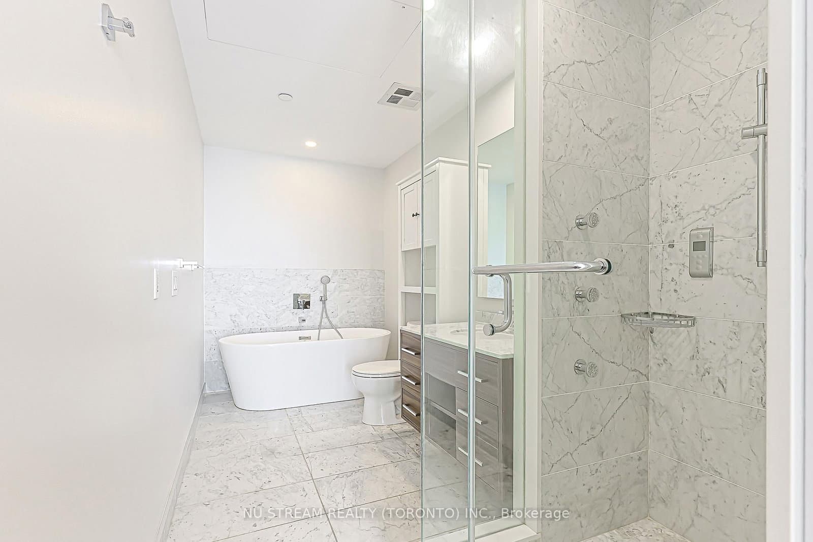 488 University Avenue, Unit 4608 thumbnail 35