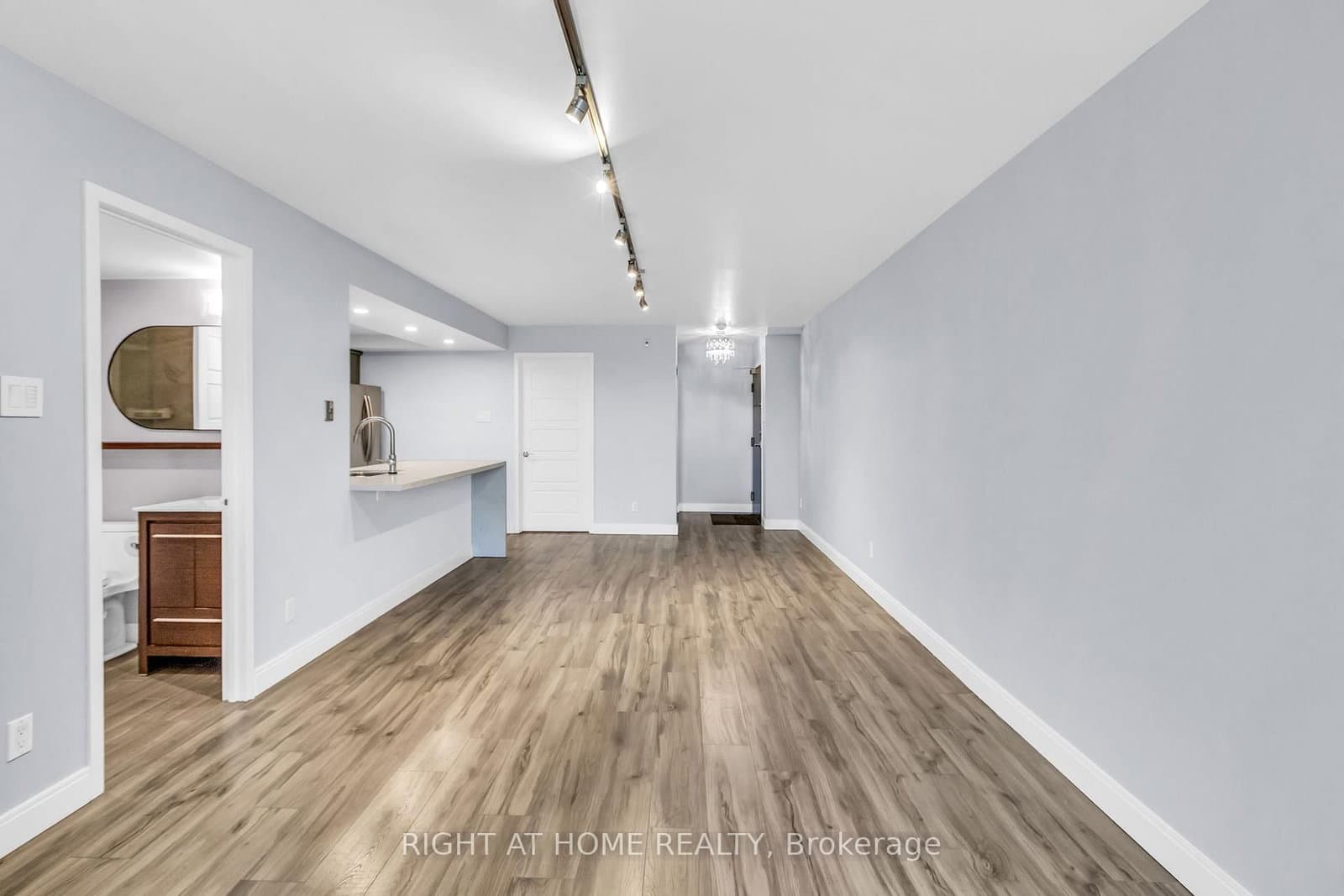 356 Mcrae Drive, Unit 406 thumbnail 10