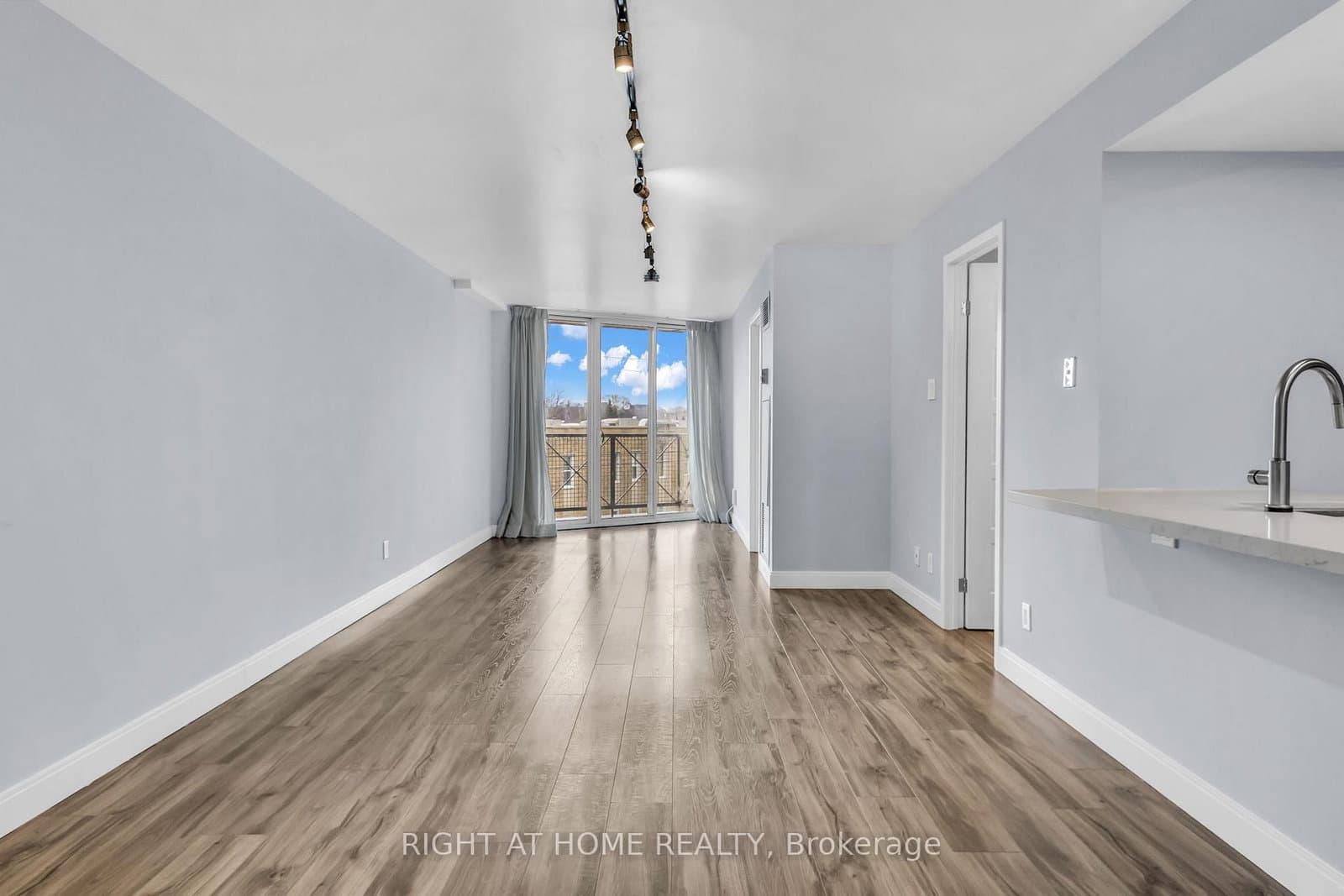 356 Mcrae Drive, Unit 406 thumbnail 13