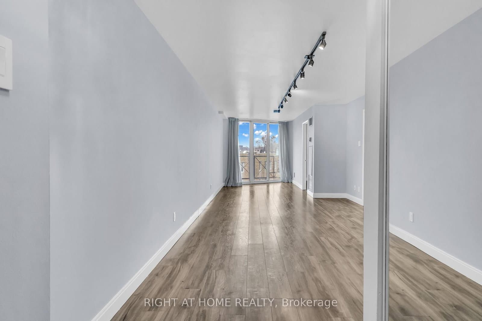 356 Mcrae Drive, Unit 406 thumbnail 15