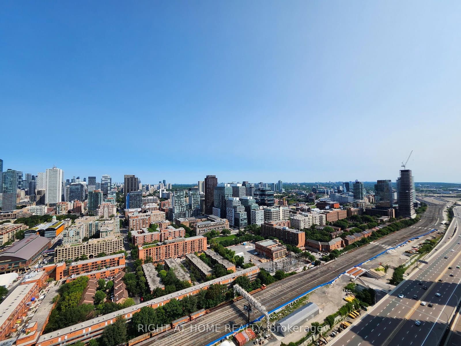 20 Richardson Street, Unit 3210 thumbnail 3