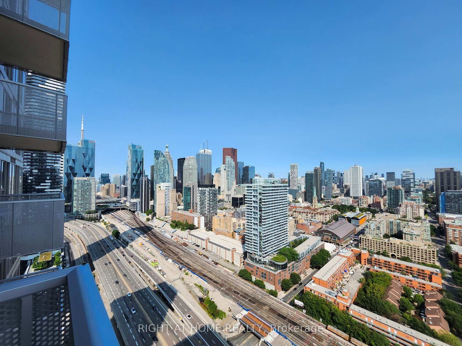 20 Richardson Street, Unit 3210 thumbnail 5