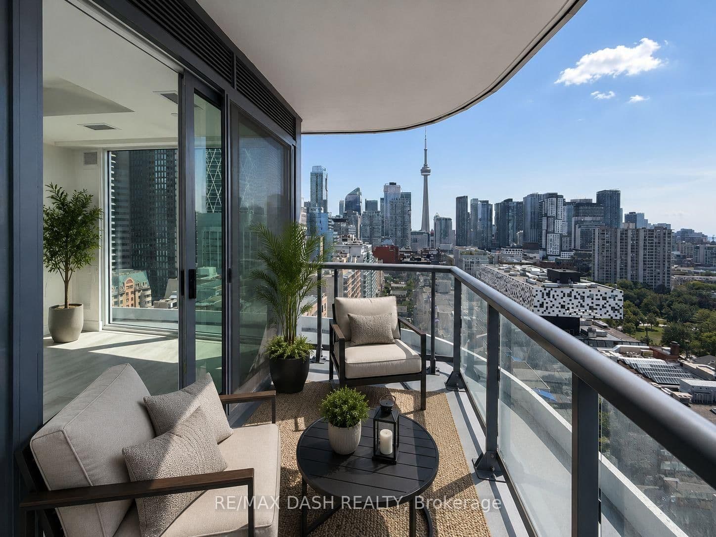 280 Dundas Street W, Unit 1810 - Image 1