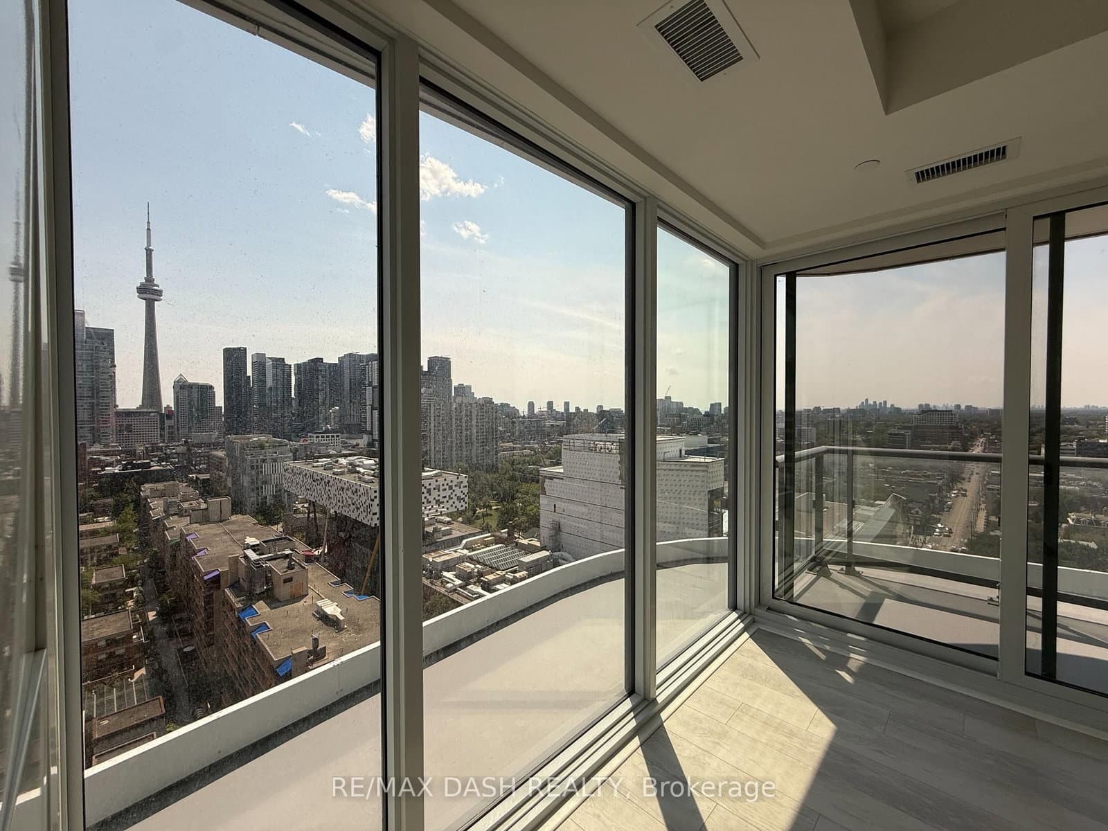 280 Dundas Street W, Unit 1810 thumbnail 25