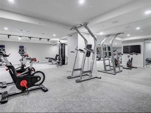 28 Wellesley Street E, Unit 1002 thumbnail 12