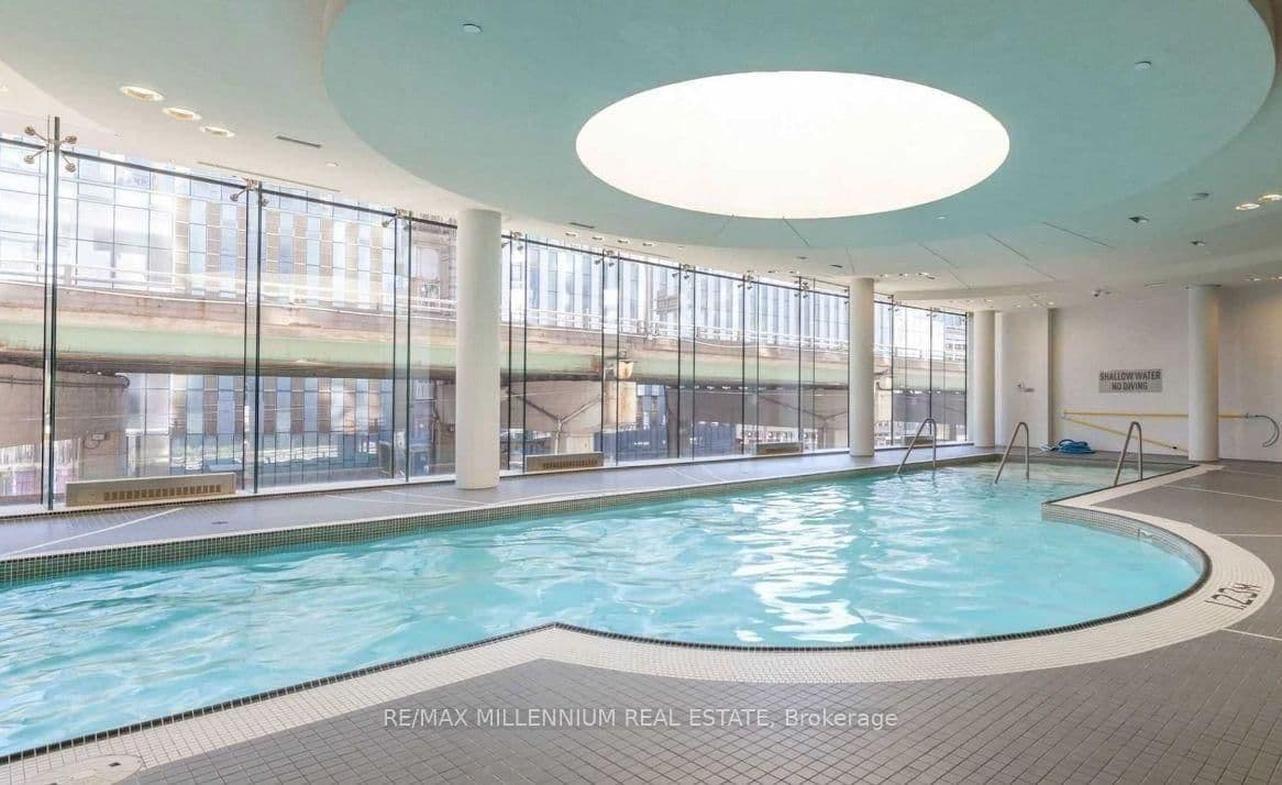 14 York Street, Unit 3612 thumbnail 2