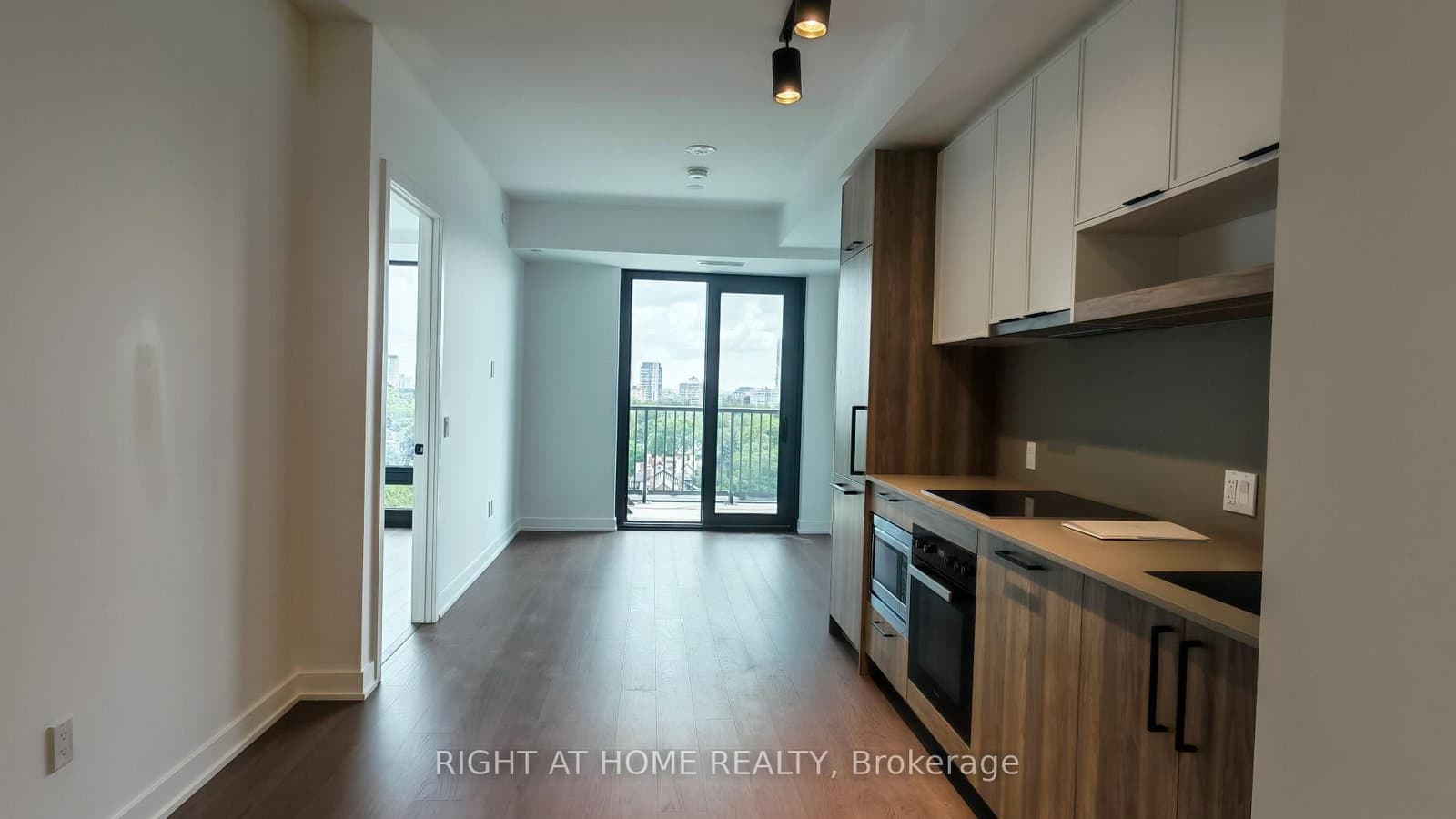 89 Montclair Avenue, Unit 1719 thumbnail 2