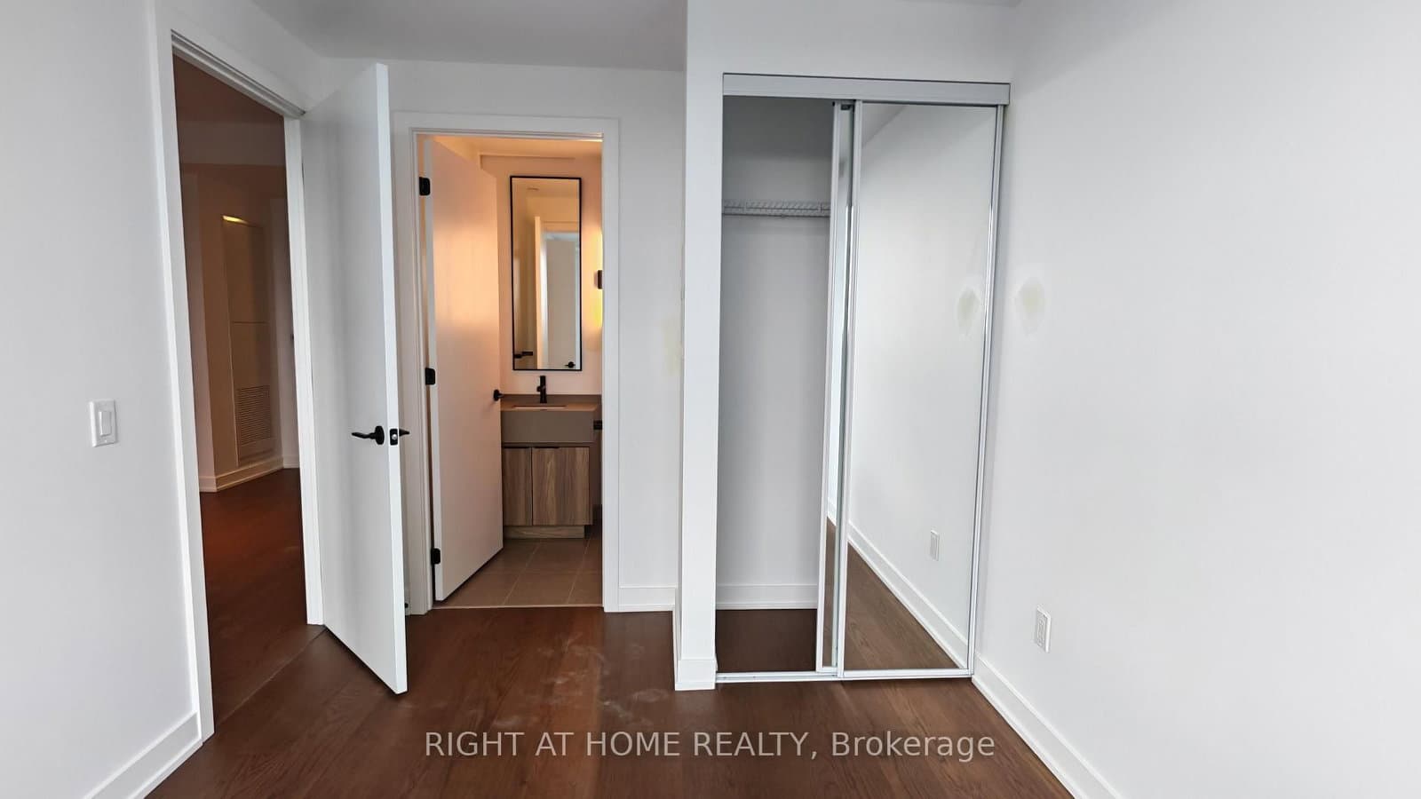 89 Montclair Avenue, Unit 1719 thumbnail 6
