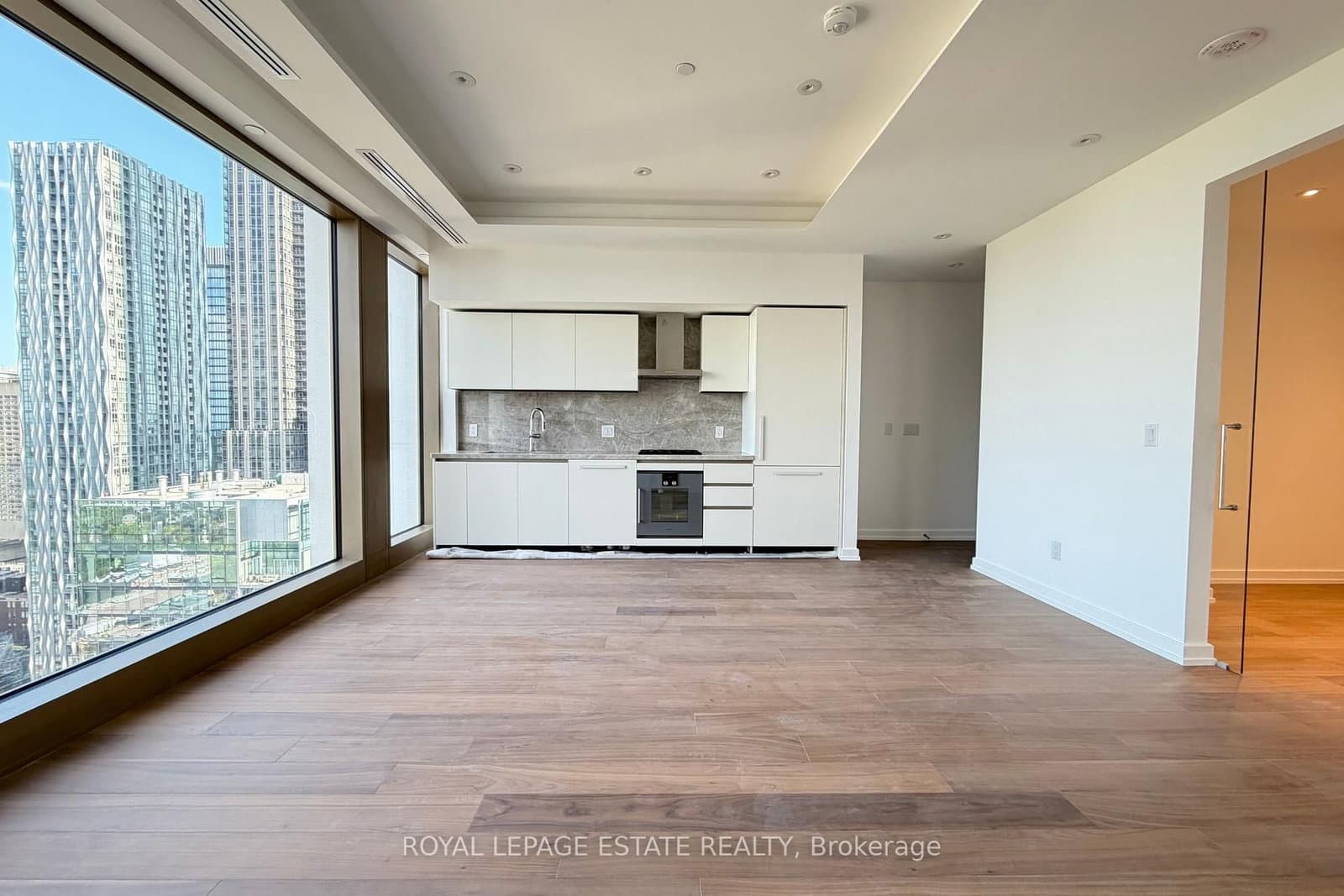 1315 Bay Street, Unit 3101 thumbnail 15