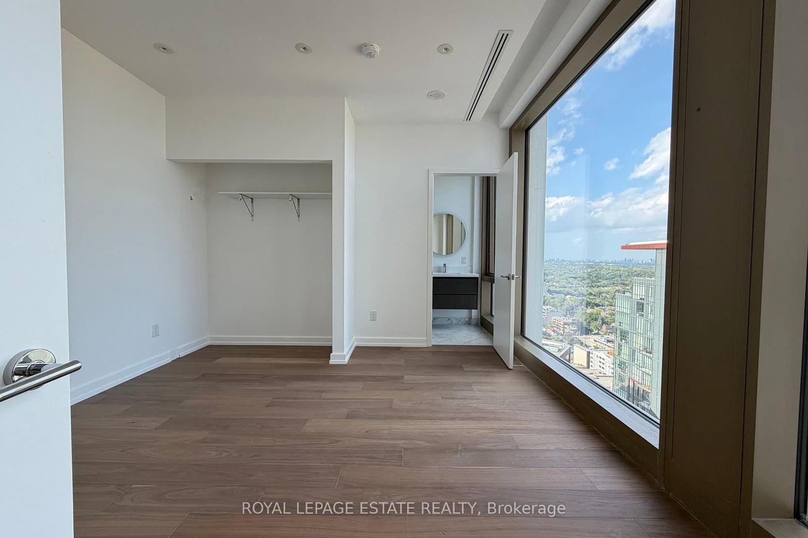 1315 Bay Street, Unit 3101 thumbnail 16