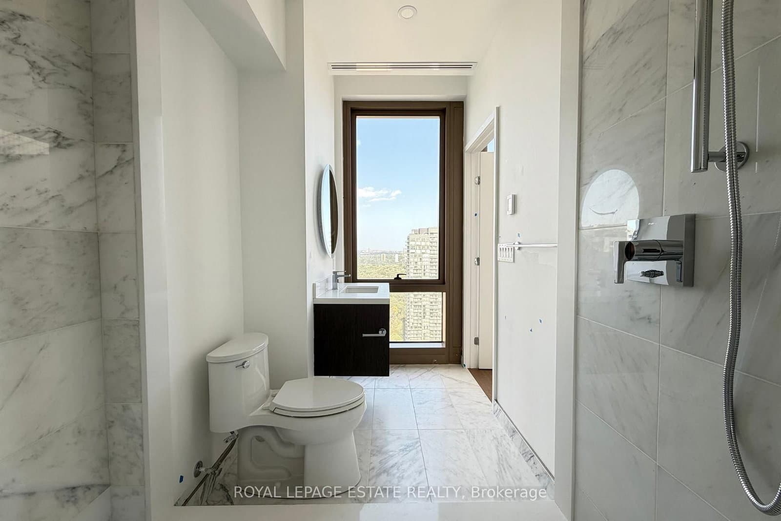 1315 Bay Street, Unit 3101 thumbnail 24