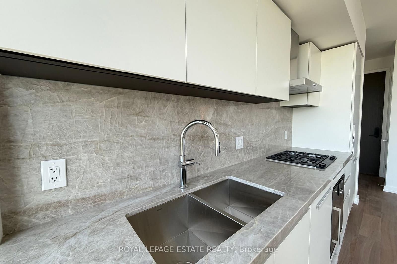 1315 Bay Street, Unit 3101 thumbnail 28