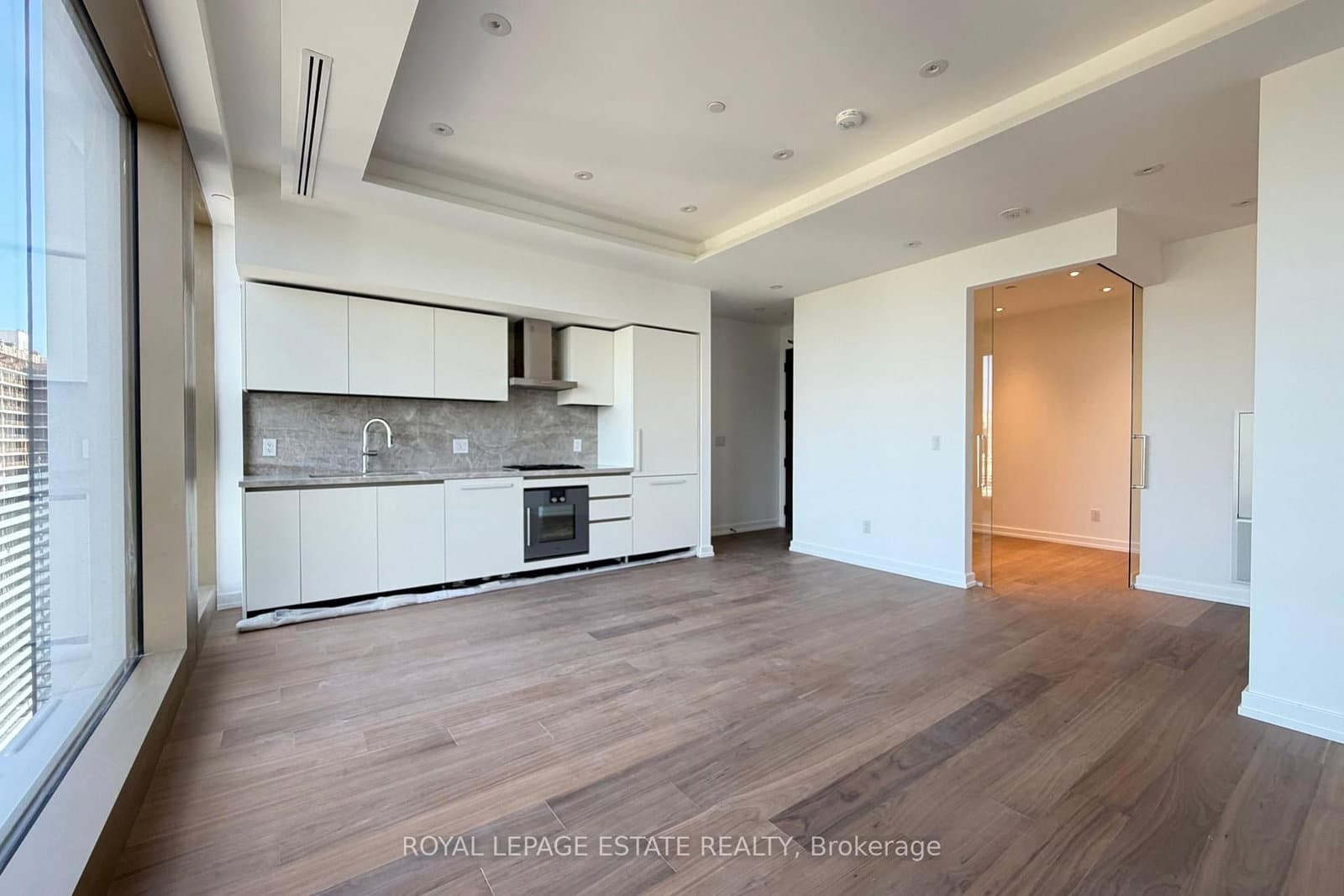1315 Bay Street, Unit 3101 thumbnail 30