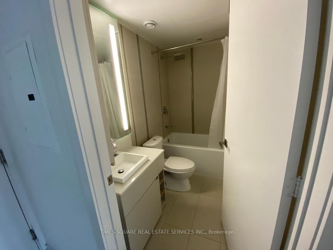 101 Peter Street, Unit 2905 thumbnail 11