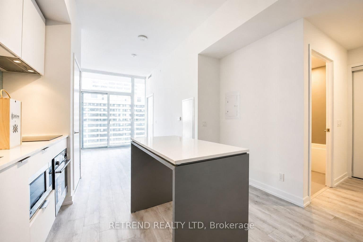 33 Helendale Avenue, Unit 2309 thumbnail 3