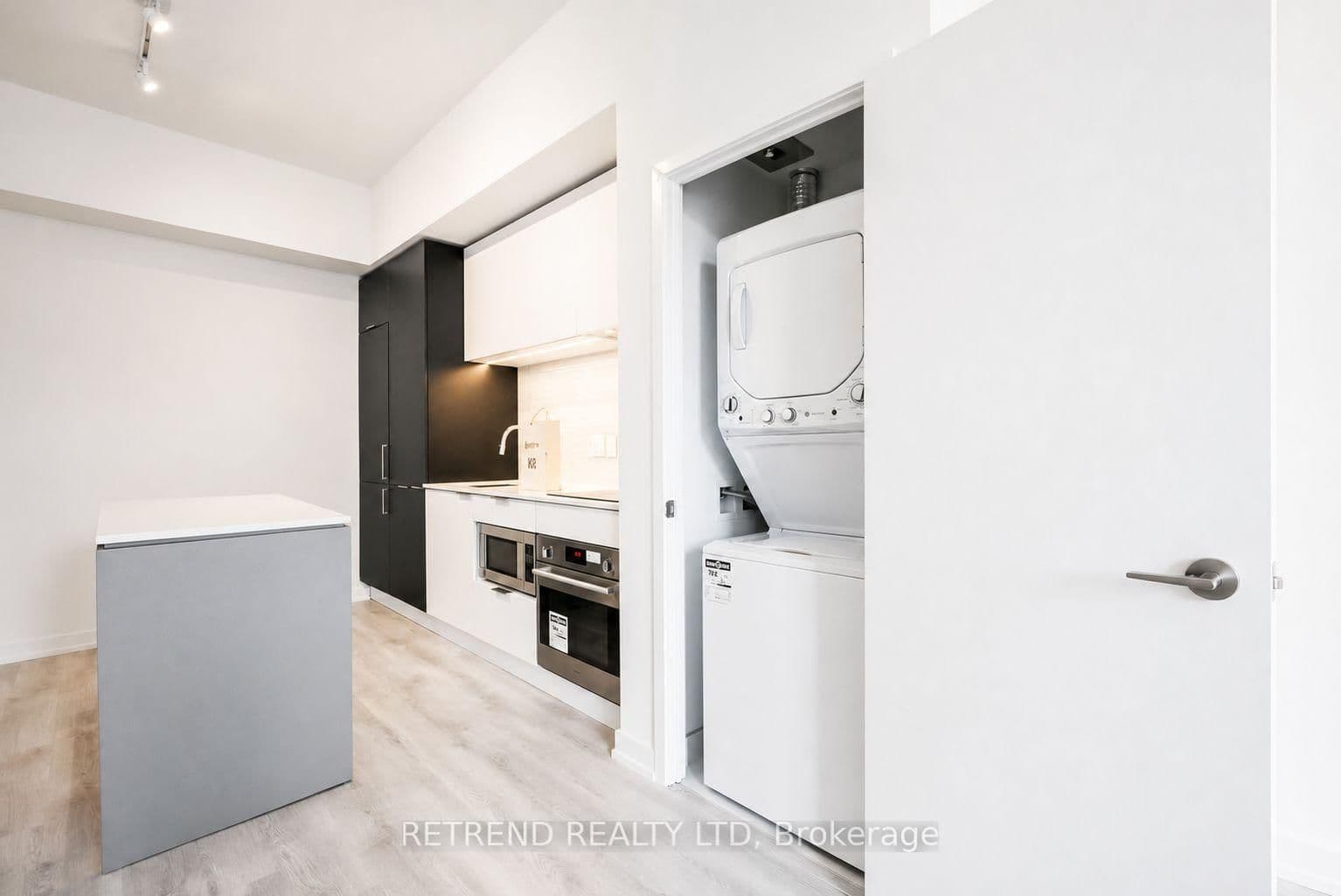 33 Helendale Avenue, Unit 2309 thumbnail 4