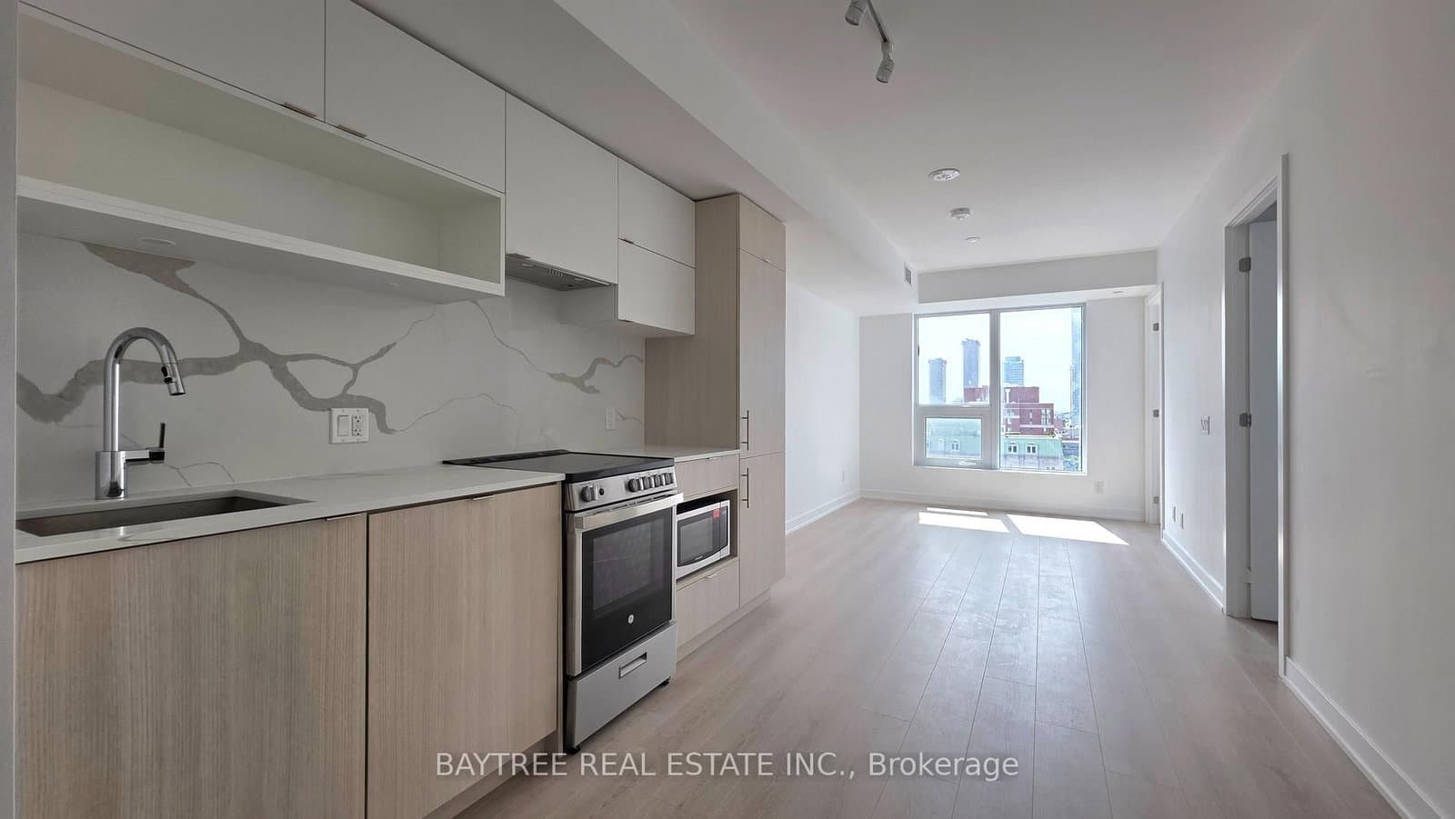 100 Queen Street E, Unit 1611