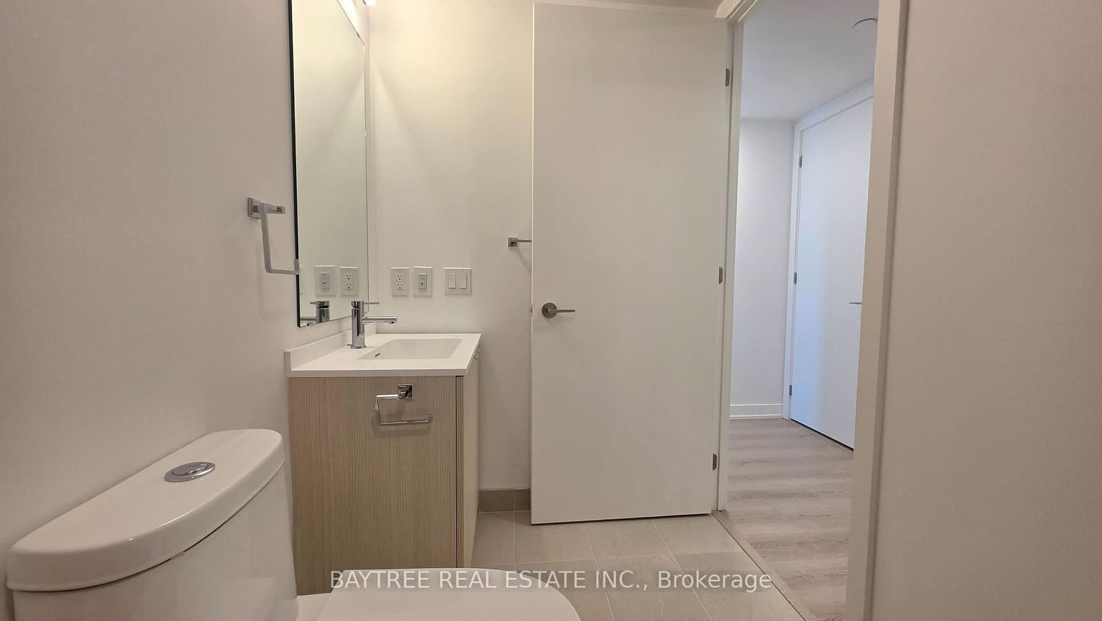 100 Queen Street E, Unit 1611 thumbnail 12