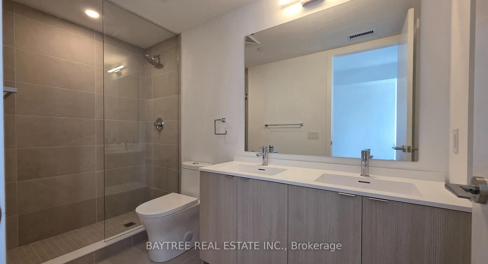 100 Queen Street E, Unit 1611 thumbnail 16
