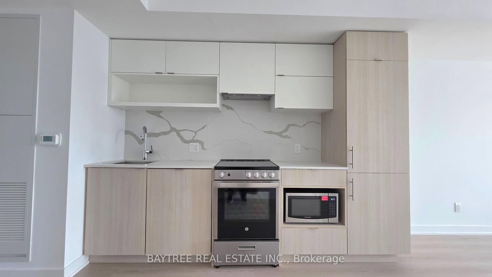 100 Queen Street E, Unit 1611 thumbnail 9