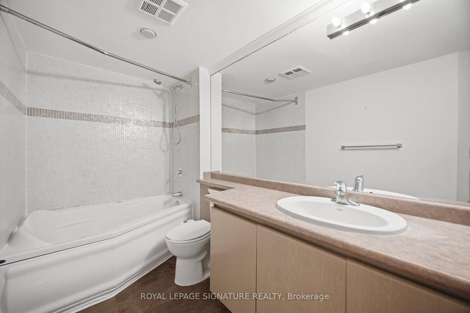 750 Bay Street, Unit 3603 thumbnail 22